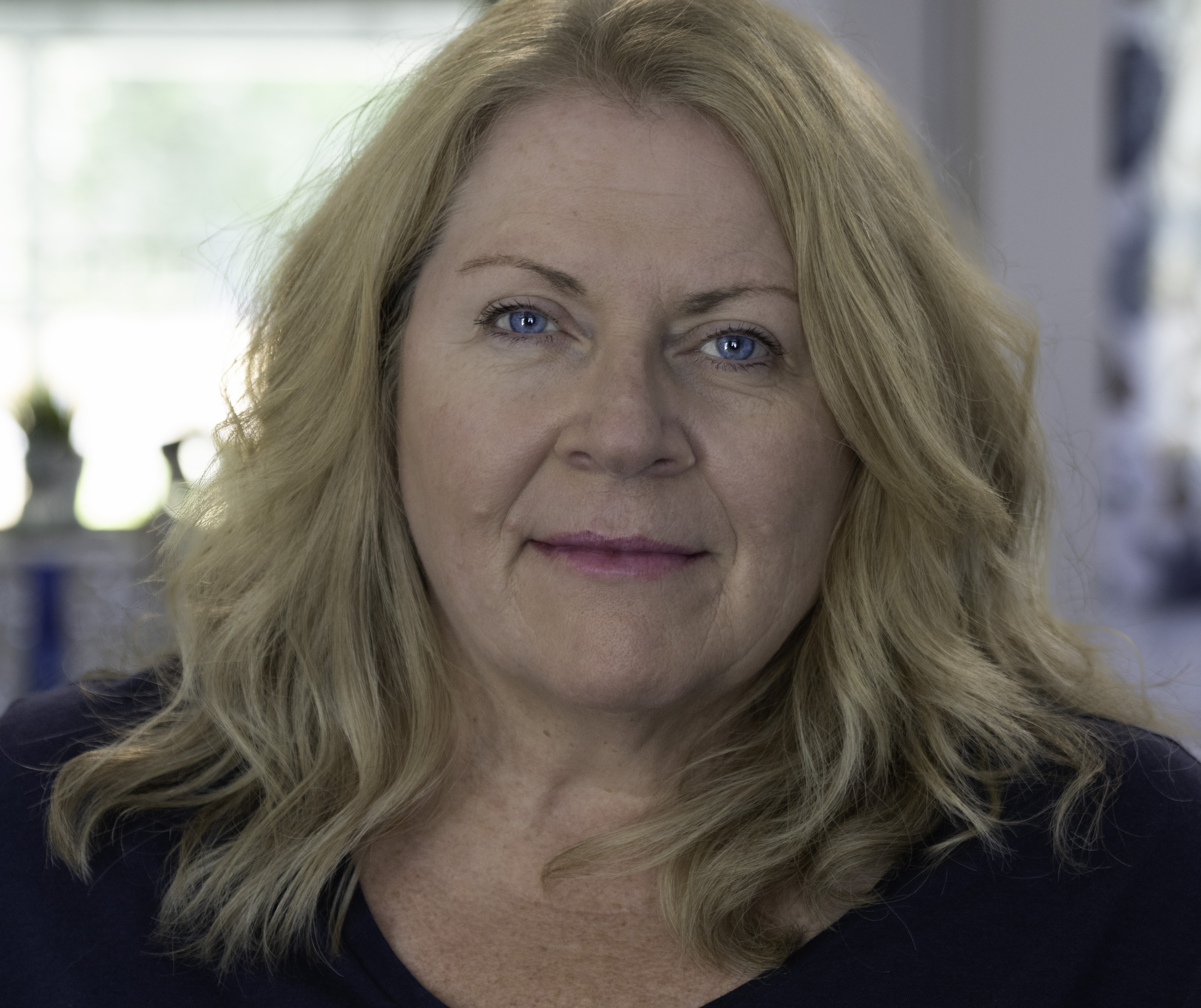 Julie Baum Headshot